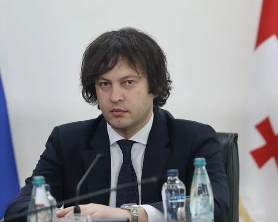 მთავრობა ინფრასტრუქტურული პროექტების რეგულაციების ცვლილებათა პაკეტს ამზადებს - აღნიშნულთან დაკავშირებით პრემიერ-მინისტრი სამშენებლო კომპანიებისა და კომერციული ბანკების წარმომადგენლებს ხვდება