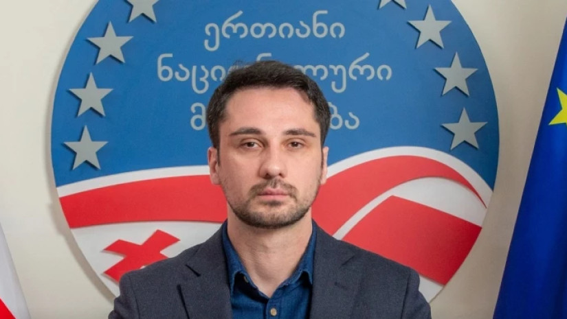 ნიკა ობოლაძე: 10 დღის წინ, დებატებზე, კახა კალაძისგან მივიღე პირობა, რომ დიდი დიღმიდან სარაჯიშვილამდე ავტობუსებს დაამატებდნენ. ახლა ამ დაპირებას შეასრულებენ. კარგია რომ ასრულებენ სიტყვას