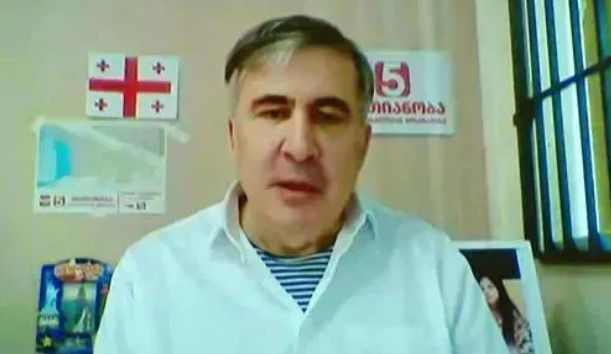 მიხეილ სააკაშვილი - მგონი, ვეღარც ამჩნევთ, რომ ქვეყანაში ყველა ნიუსი დაჭერების ირგვლივ ხდება, ყველაფერი ერთი დადგმის ნაწილია - იმდენი ჩირქი დაგროვდა, რომ ეს ფურუნკული ძალიან მალე უნდა გასკდეს