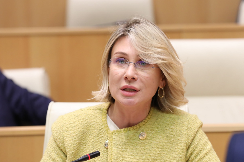 ნინო წილოსანი: მაია სანდუ არის პრეზიდენტი, რომელსაც უტიფრად შეუძლია თქვას, რომ საკუთარი ქვეყნის გაუქმებას დაუჭერდა მხარს და მას რუმინეთის შემადგენლობაში შეიყვანდა. შესაბამისად, ადვილი მისახვედრია, თუ რომელ პოლიტიკურ ორბიტას მიეკუთვნება ის თავად