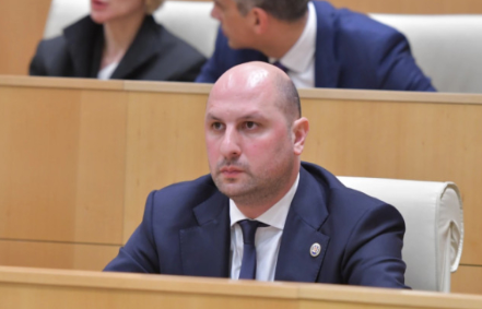 ირაკლი ხელაძე დანიაში აქციის ძალის გამოყენებით დაშლაზე: დანია კრიტიკულად არის განწყობილი საქართველოსთან, ცდილობენ ჭკუა დაგვარიგონ, საკუთარ ქვეყანაში კი დემონსტრანტებს ამ ფორმით უსწორდებიან. ეს მიანიშნებს, რომ ევროპული ბიუროკრატია დეკორაციადაა ქცეული