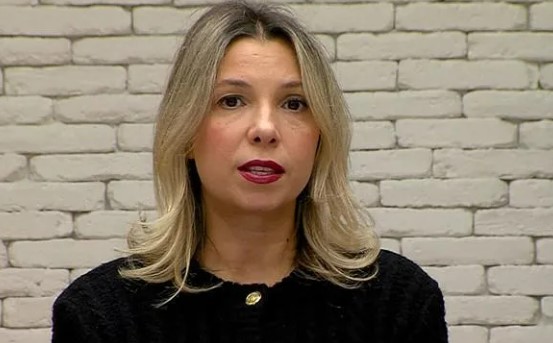 ნინო ლომჯარია - კობახიძემ აღიარა, რომ წყალში იმ კოდის ქვეშ არსებული ნივთიერება იყო შერეული, რაზეც BBC-ი საუბრობდა, BBC-ის ექსპერტი კი ამბობდა, რომ ამ კოდის ქვეშ „კამიტი“ ყველაზე მსუბუქია - საშინელება მოხდა! ეს იყო ქიმიური ნივთიერების ჭავლი!