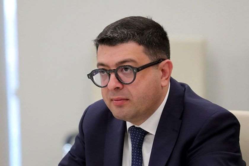 დიმიტრი სამხარაძე: მამუკა მდინარაძემ ბევრი კრიმინალური საქმე გახსნა და იმდენი  საფრთხე აარიდა ქვეყანას ამ მოკლე ხანში, რაც დანიშნულია, რომ მაიორის კი არა, გენერლის წოდება ეკუთვნის! 