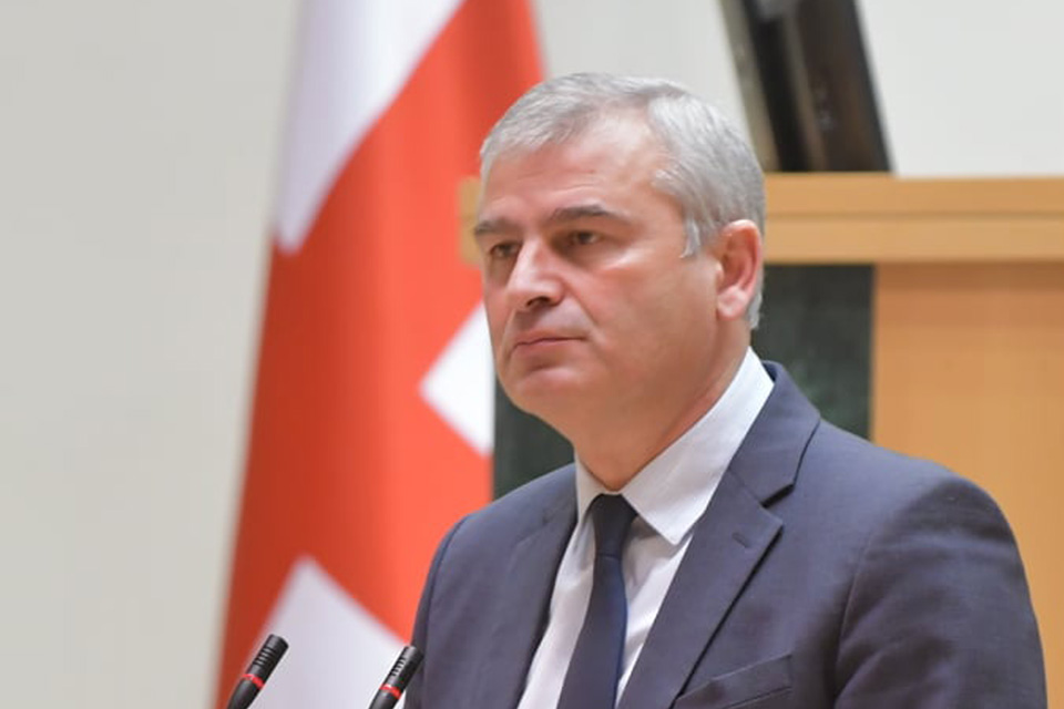 ირაკლი ქადაგიშვილი - ყველა, ვისაც აქვს დემოკრატიის, მედიის ობიექტურობის და პოზიციის კარგად წარმოჩენის ინტერესი, დებატების შესახებ პრემიერის ინიციატივას შესაბამისი პასუხისმგებლობით უნდა შეხვდეს